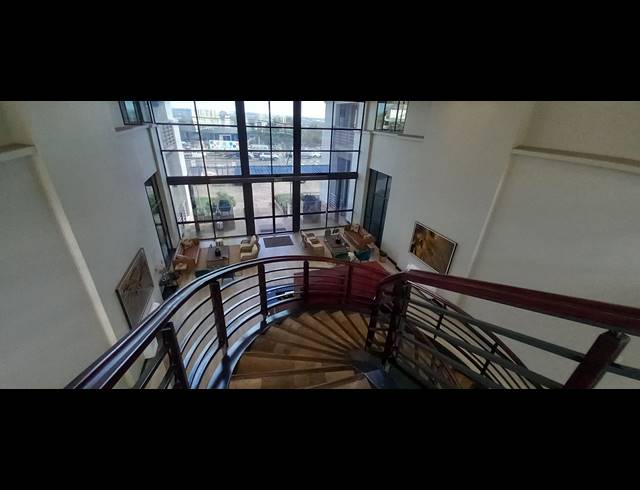 187M² OFFICE TO LET IN BRYANSTON